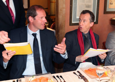 Toujours ardent pour défendre les articles qu’il aime, Christian Prudhomme monte à l’assaut. Christophe Barbier semble ici sur la défensive !