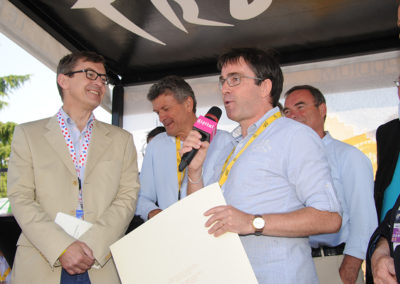 Quel chemin pour en arriver là ! Déjà deux fois lauréat du Prix Pierre-Chany, mais deuxième du Prix Jacques-Goddet 2011, Gilles Comte exprime son plaisir de monter sur la plus haute marche du podium.