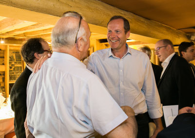 Accueil, encore ! De toute évidence, Christian Prudhomme et Jean-Marie-Leblanc, l’actuel et l’ancien directeurs du Tour de France, se retrouvent avec un immense plaisir.