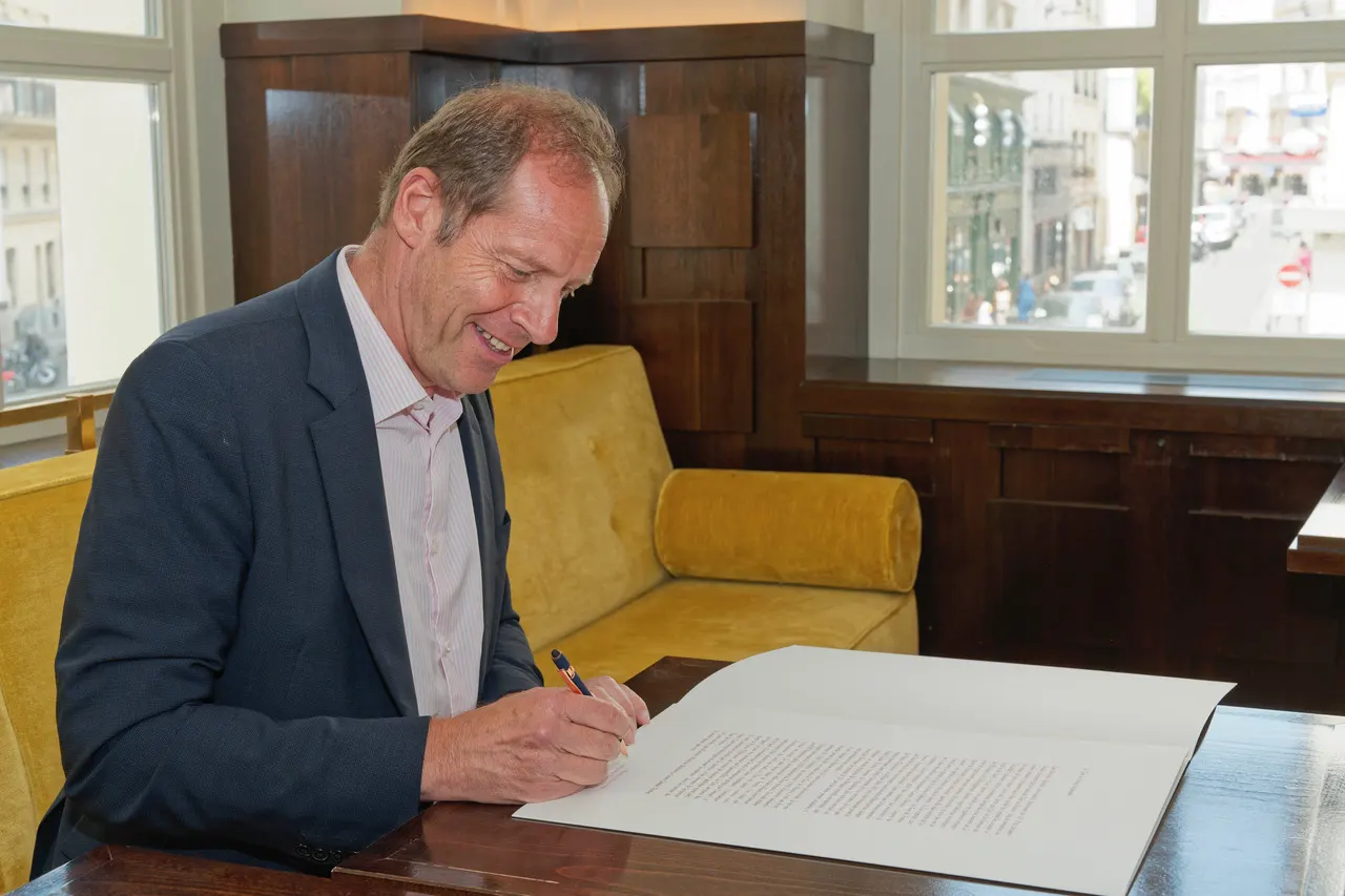 <br />
Christian Prudhomme ouvre le bal.