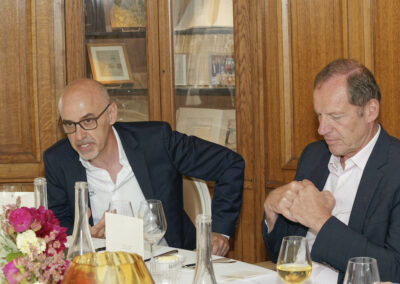 Aux côtés de Christian Prudhomme, Xavier Jan passe à l’attaque ! Un juré offensif, comme au temps où il disputait le Tour.